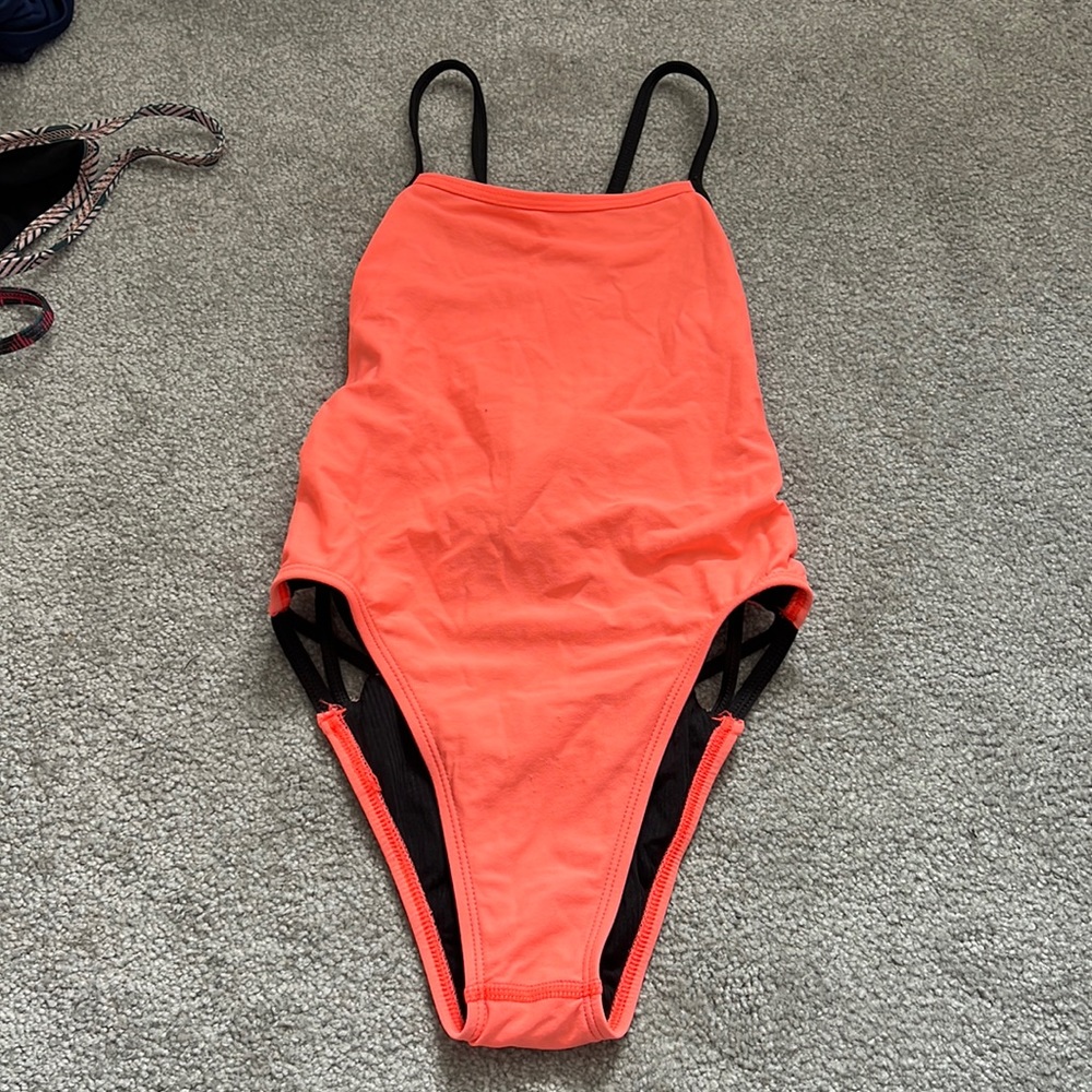 jolyn swimsuit! size 28 - in great condition!